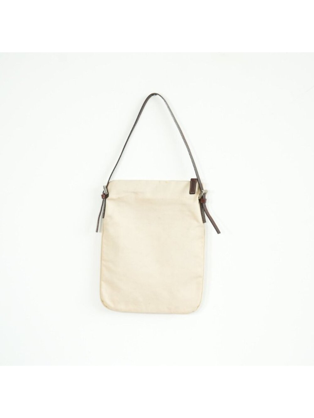 Fendi Beige Cloth Shoulder Bag - Picture 2 of 12